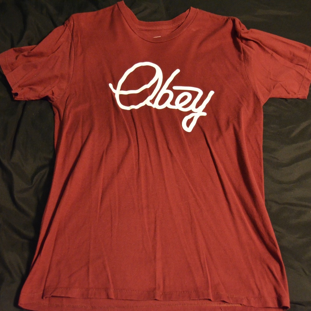 Obey t-shirt